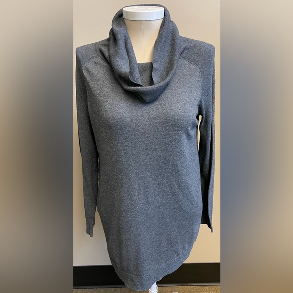 Ricki's grey stretchy cowl neck long sleeve tunic sweater women's size Medium - Picture 2 of 9